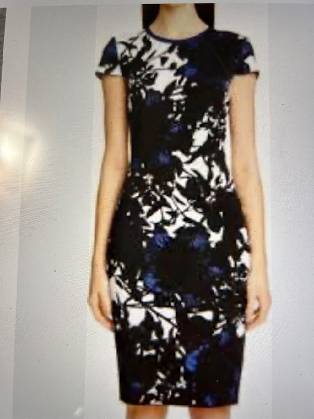 St. John size 8 Black & White Floral-Print Sheath Dress with Blue Accents EUC